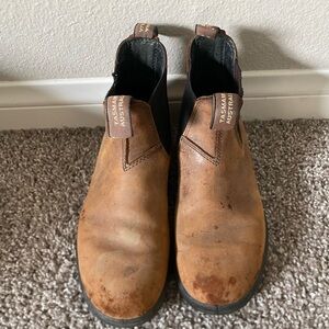 Blundstone brown leather boots